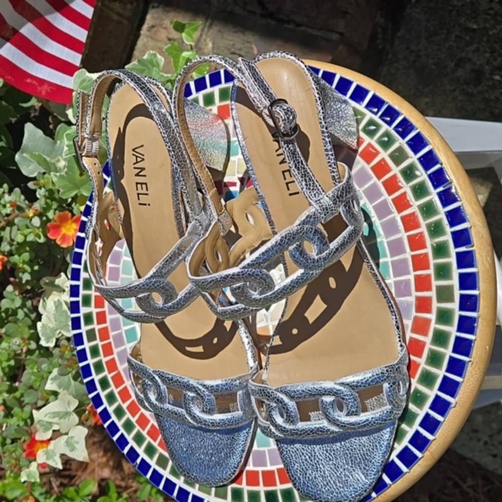 VANELi Slingback Chunky Heel Sandals - Picture 3 of 14